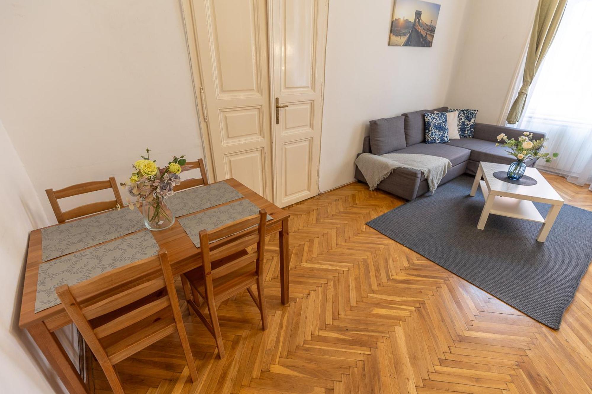 Raday Corner Apartment บูดาเปสต์ ภายนอก รูปภาพ